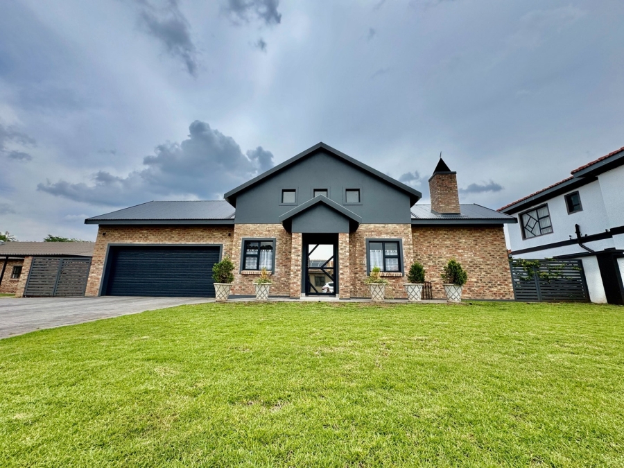 3 Bedroom Property for Sale in Waterberry Estate North West